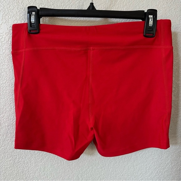 Under Armour Red Athletic Heat Gear Compression Shorts Lightweight Performance - Picture 2 of 5